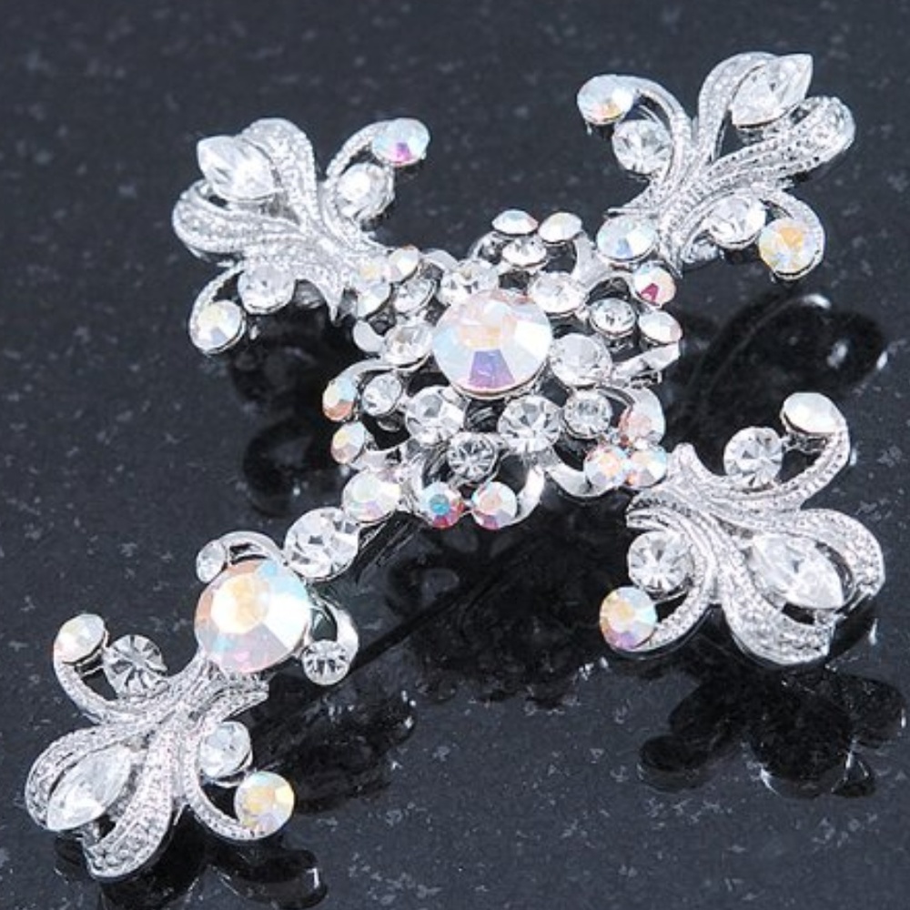 MARQUIS CROSS PENDANT With SWAROVSKI CRYSTALS